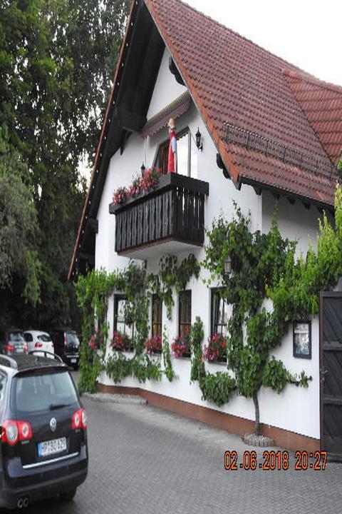 Weinstube Zum Wiener Heurigen